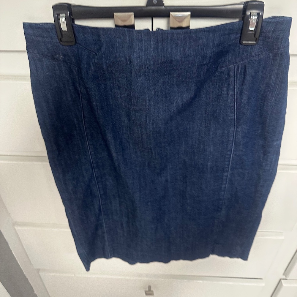 WHBM Denim stretch skirt size 10